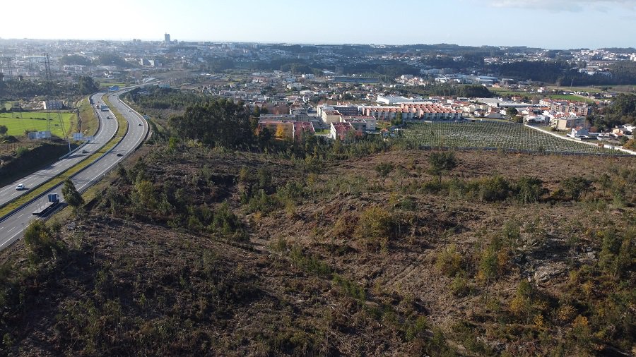 Foto 2 Terrenos para construção urbana, na Maia, Porto