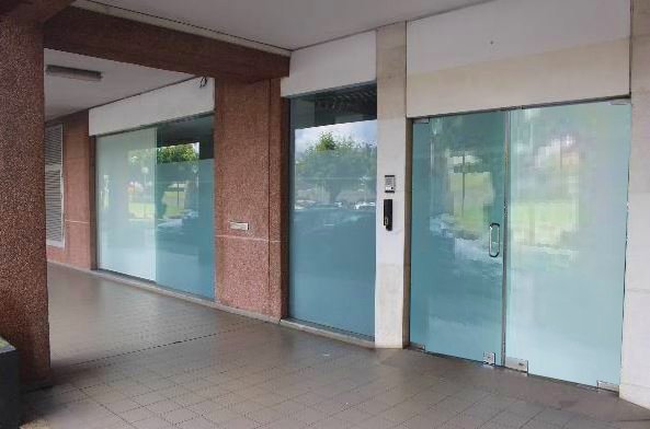 Foto 1 Espaço Comercial em Ribeirão, V.N Famalicão