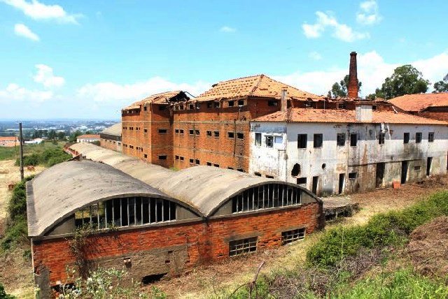 Foto 1 Unidade Industrial Cerâmica Velha, São Pedro do Tojal, Santarém