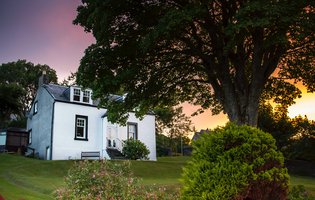 Casa com jardim1.jpeg