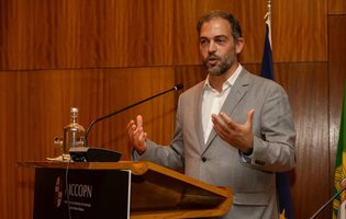 Duarte Cordeiro conf AICCOPN.jpg