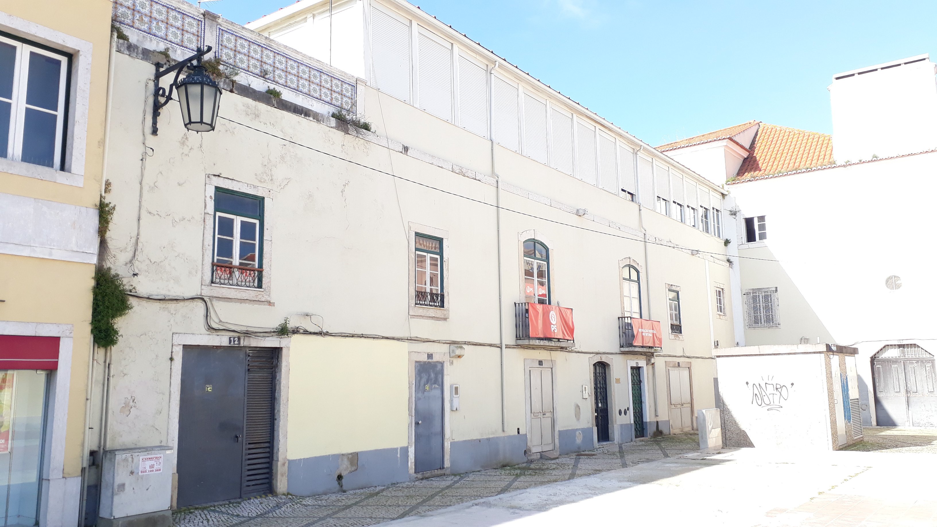 Foto 7 Edifício de comércio e serviços na Av. Luísa Todi, em Setúbal