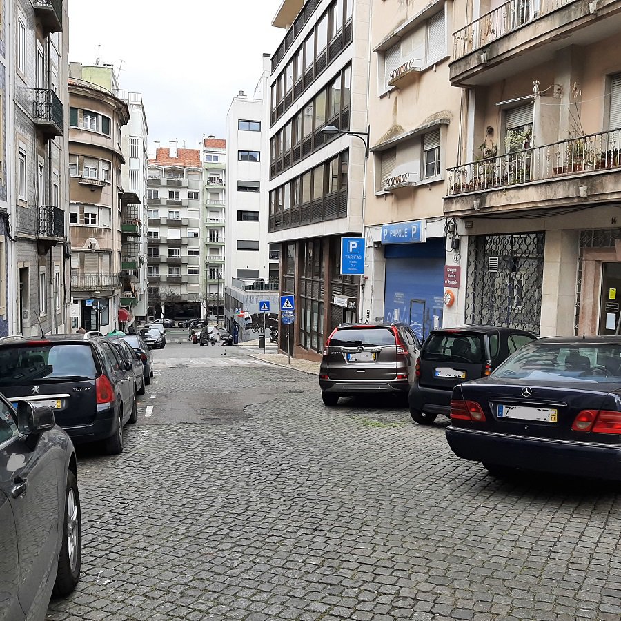 Foto 3 Estacionamento coberto e fechado, Arroios, Lisboa