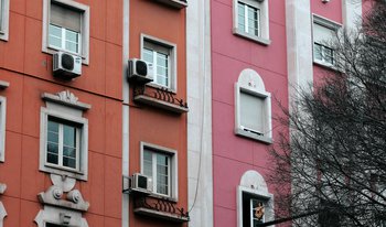 Lisboa habitação shutterstock_2604459687.jpg