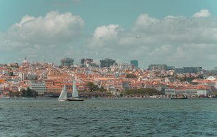 Lisboa pexels-thorl5-2154653228-33672659.jpg