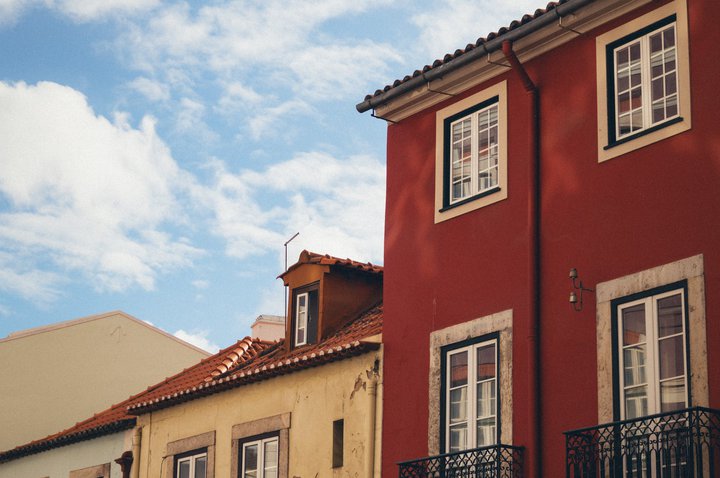 Preço das casas antigas em 2024 equipara o das casas novas em 2019