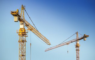 cranes-3703469_1920.jpg