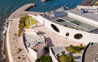 fundacao champalimaud shutterstock_1960991689.jpg