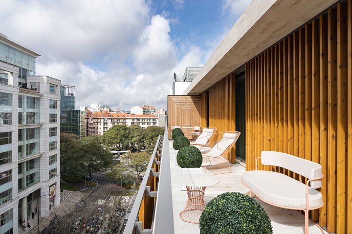 Luster Hotel: um quatro estrelas citadino no coração do Saldanha