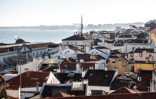 habitacao_Lisboa_ronan-furuta-zD6w2iX250E-unsplash.jpg