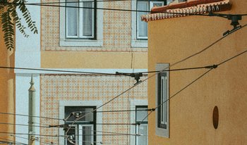 habitação prédio condomínio mattia-marinangeli-0t0fdIok4rA-unsplash.jpg