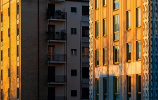habitação prédio condomínios building-9114701_1920 Pixabay.jpg