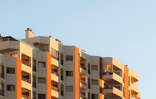 habitação prédios pexels-rubendcf-13458422.jpg