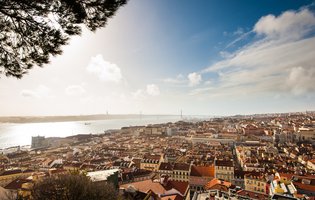 lisboa-shutterstock_174383810.jpg