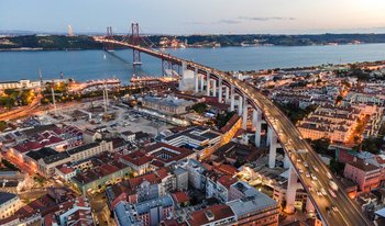 lisboa-shutterstock_2143648017.jpg