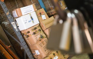 logistica supplies reproductive-health-supplies-coalition-2mH3hbrYMac-unsplash.jpeg